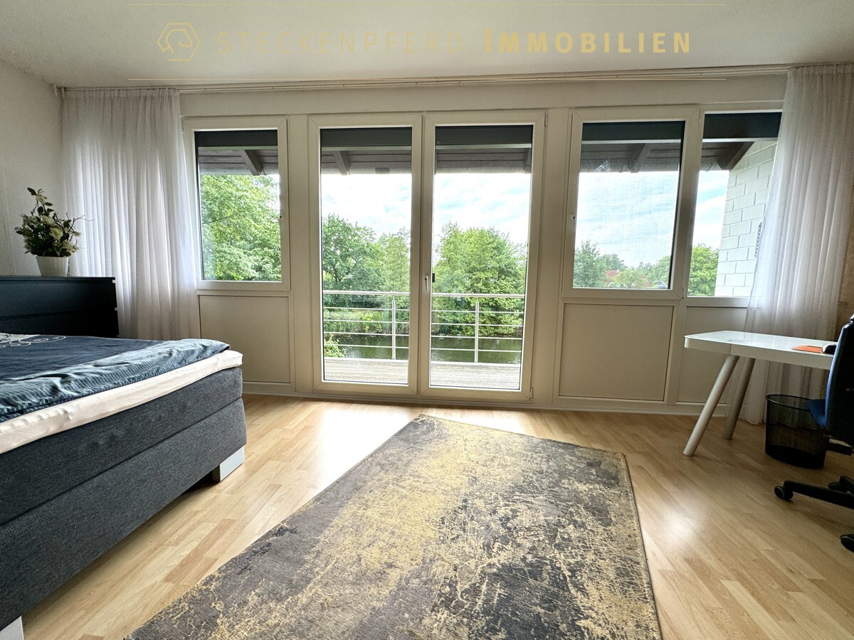 Schlafzimmer 1 