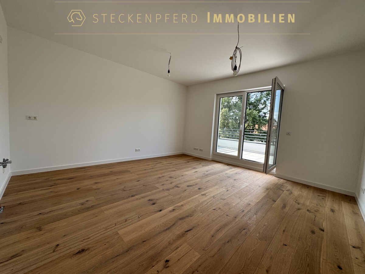 Wohnzimmer mit Küchenbereich
