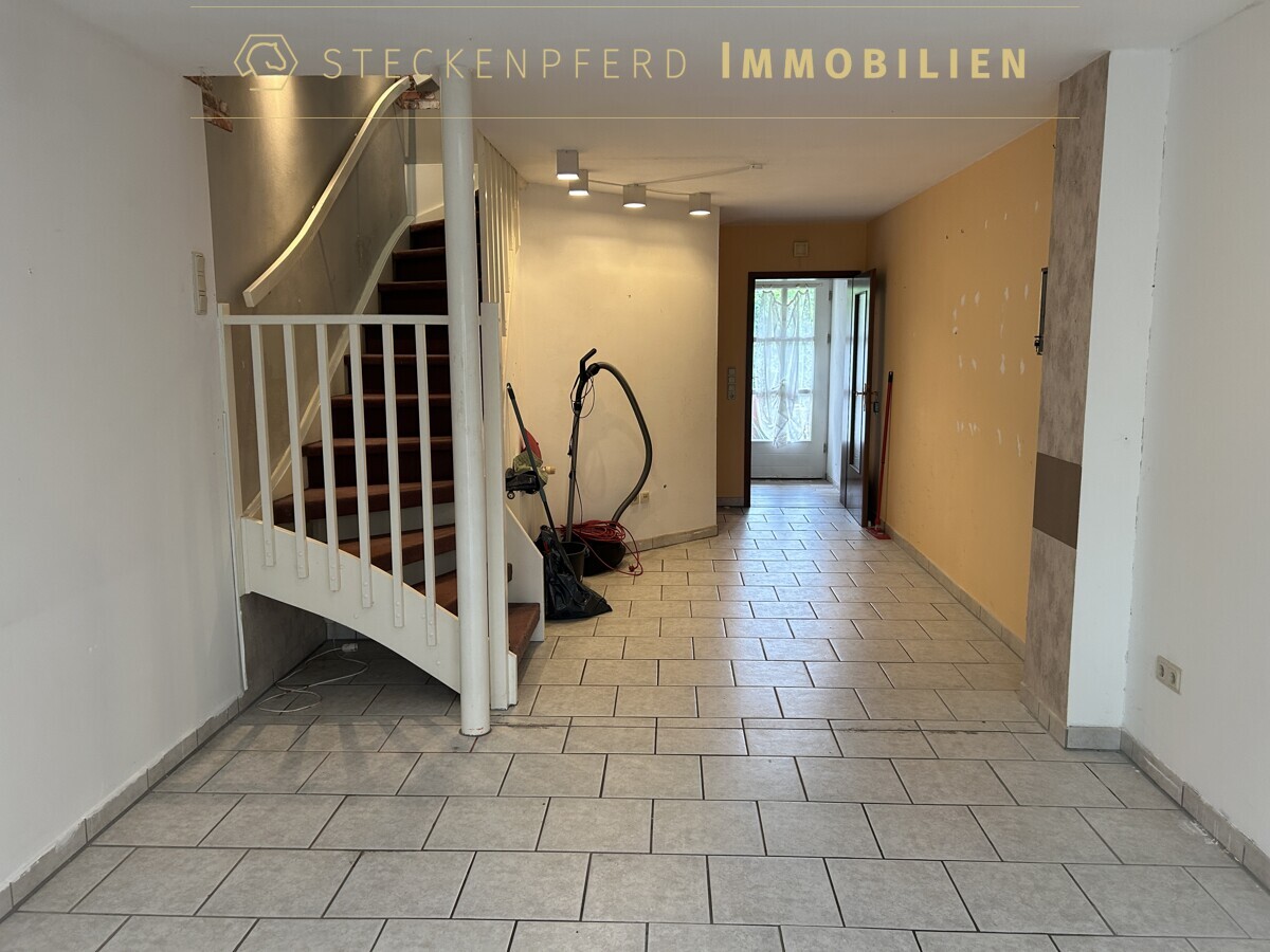 Wohnzimmer Türblick