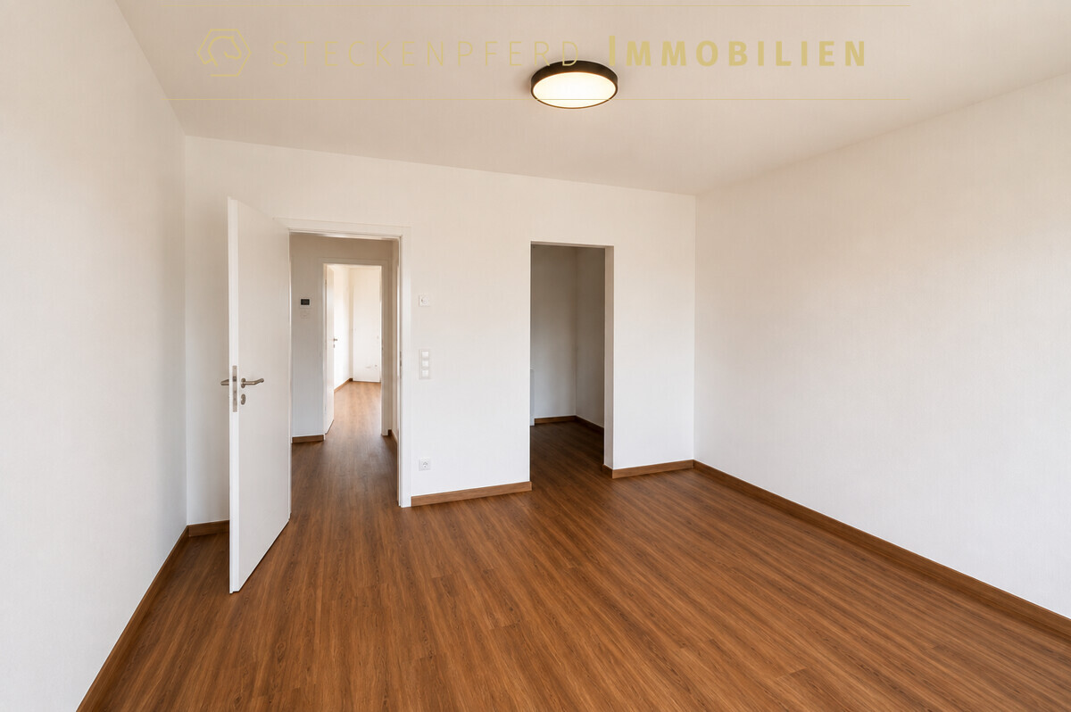 mit Ankleideraum