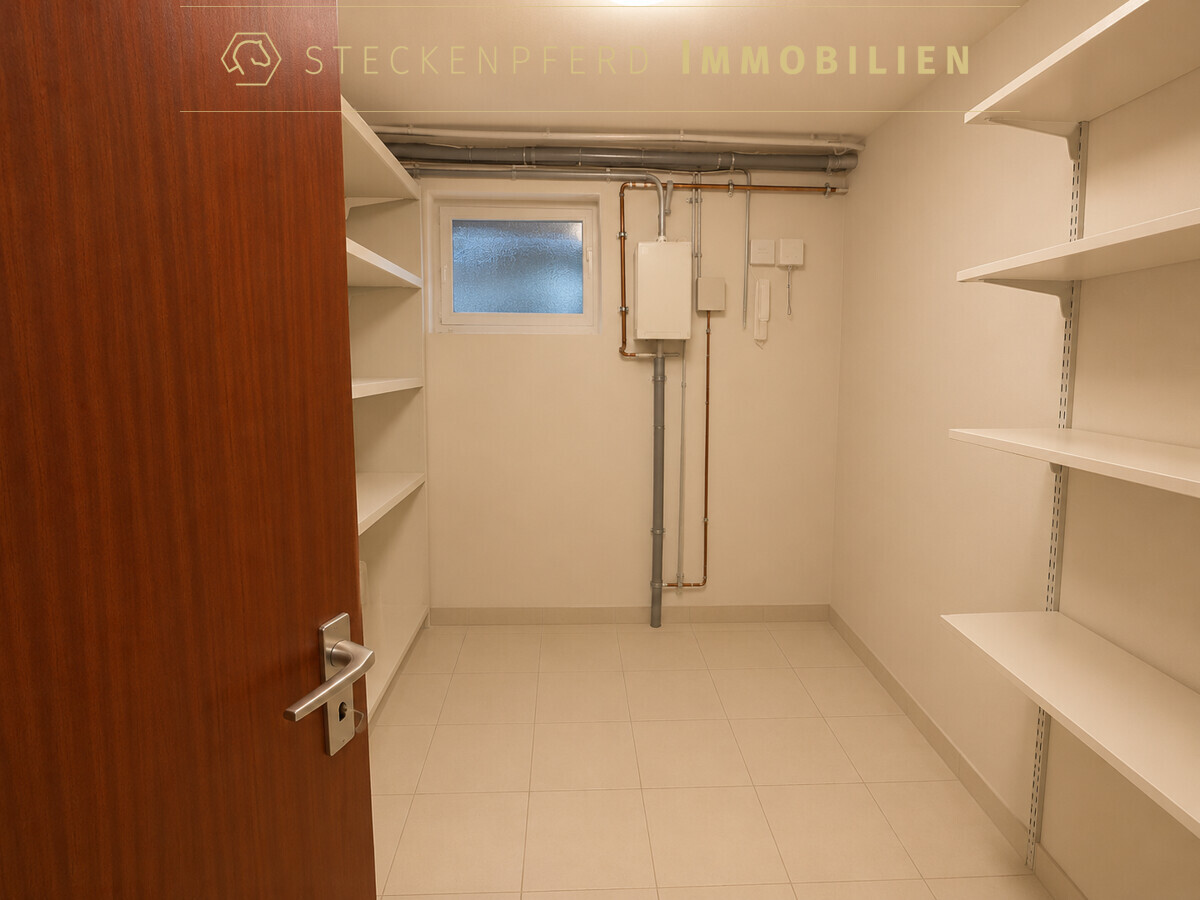 Heizungsraum mit Staufläche 