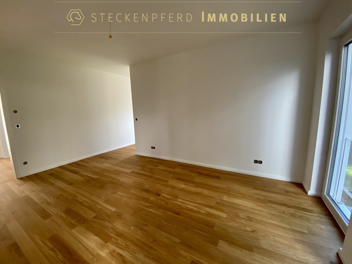 Schlafzimmer mit Ankleide Musterwohnung