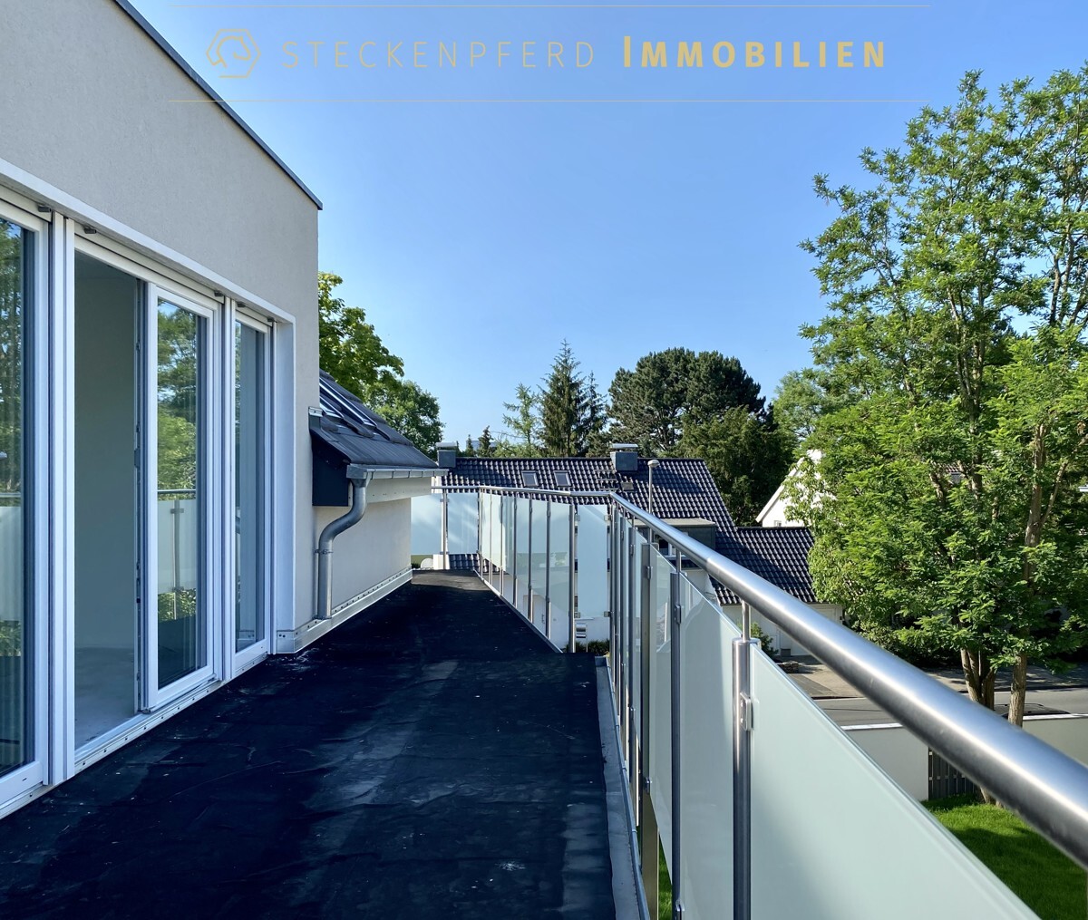 große Dachterrasse