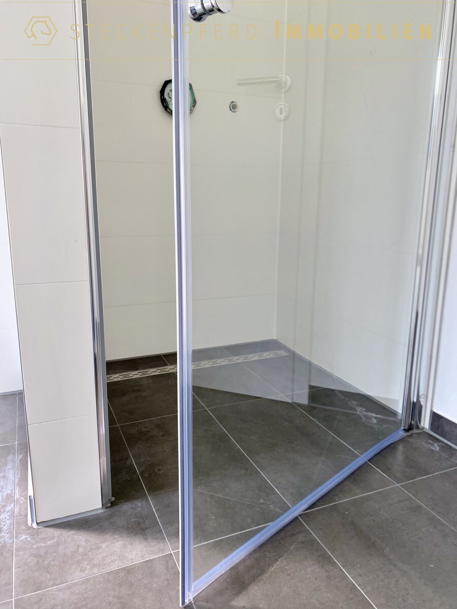 BARRIEREFREIE DUSCHE 